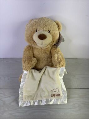 GUND Peek-A-Boo Teddy Bear Animated Stuffed Animal Plush New